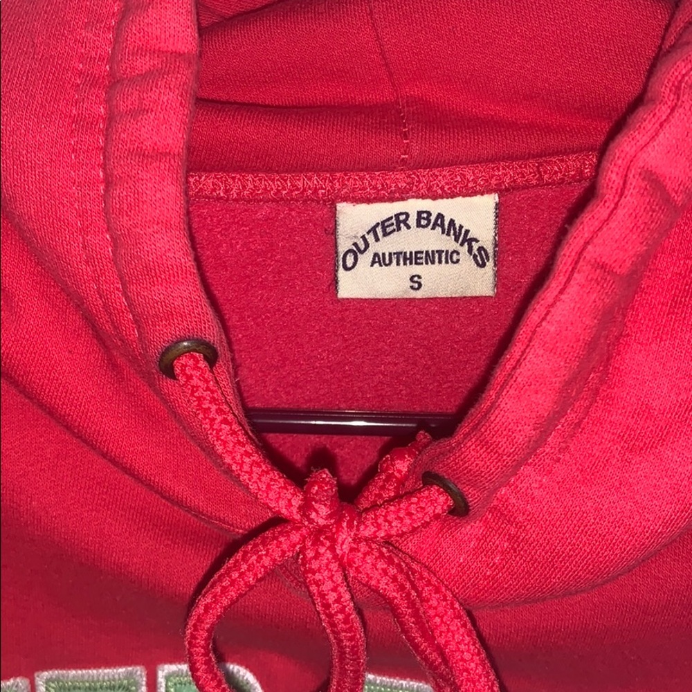 hot pink OUTER BANKS sweatshirt - Picture 5 of 6